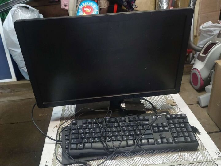 Монитор BenQ ET-0036-B и системный блок