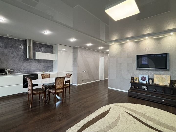 3-к. квартира, 90 м², 23/25 эт.