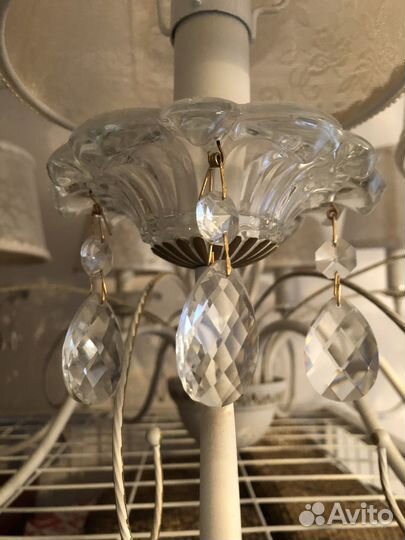 Люстра с абажуром