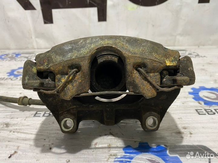 Суппорт передний правый Opel Astra Gtc H L08