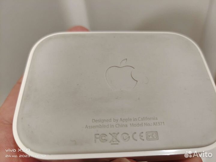 Американская вилка Apple и док станция