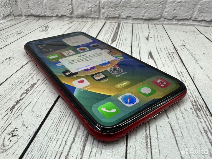 iPhone Xr, 64 ГБ
