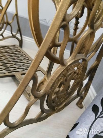 Станина от швейной машинки зингер большая