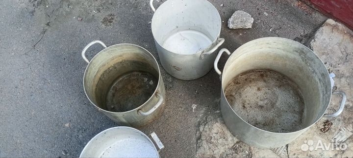 Алюминиевая кастрюля