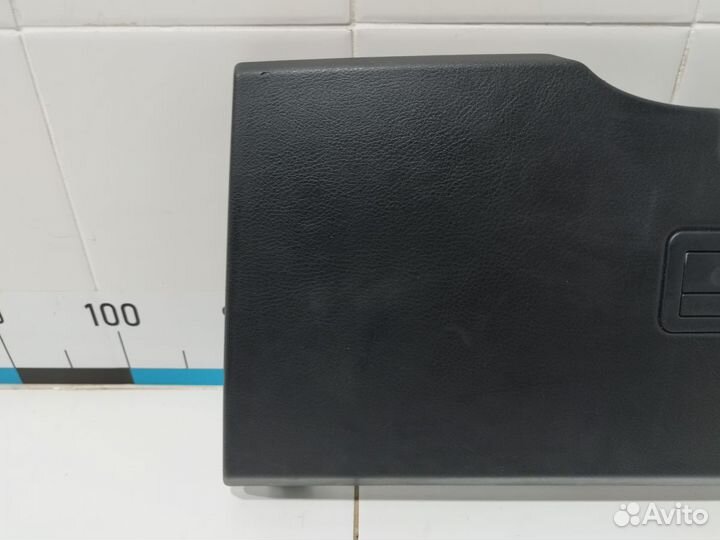 Накладка (кузов внутри) Discovery III 2004-2009