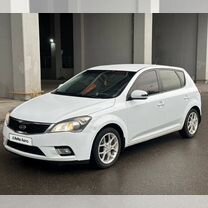 Kia Ceed 1.6 MT, 2011, 172 400 км, с пробегом, цена 650 000 руб.