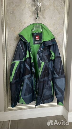 Горнолыжная куртка quiksilver