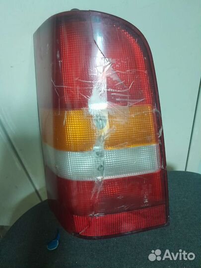 Задний левый фонарь Мерседес vito