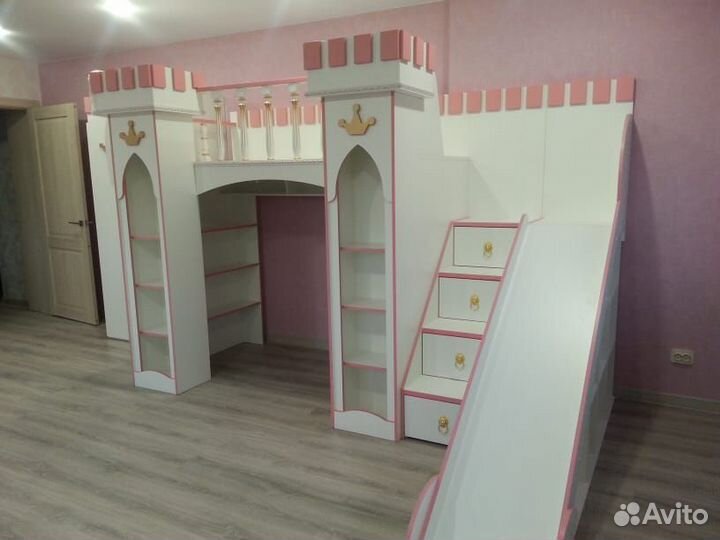 Двухъярусная кровать чердак Замок