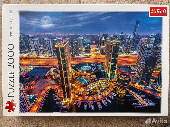 Новый Пазл 2000 Trefl «Огни Дубая»