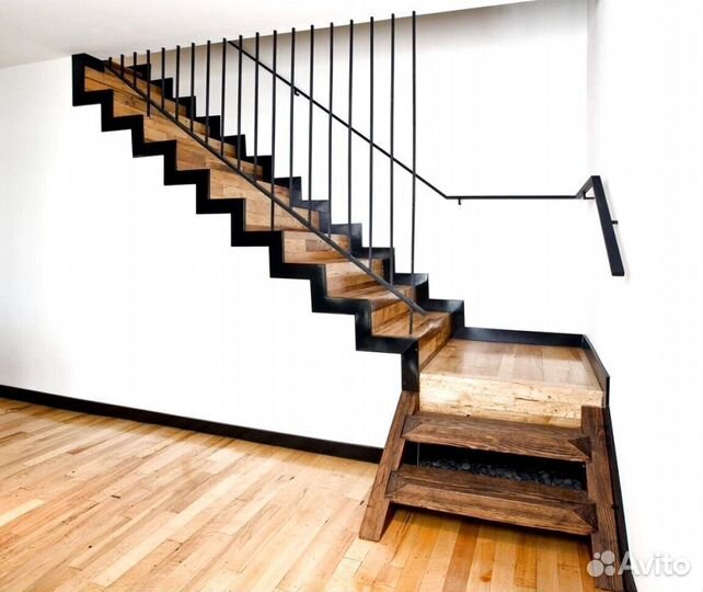 Лестница винтовая с монтажем