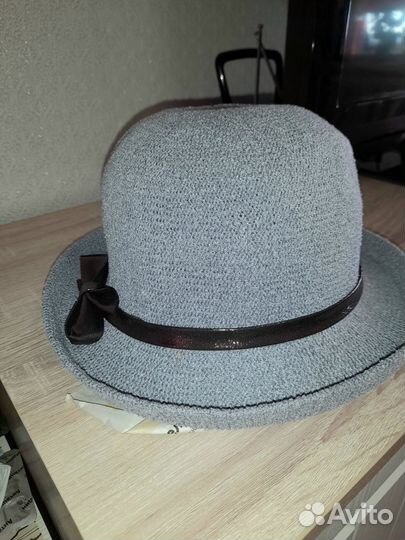 Шляпка женская осенняя