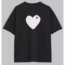 Футболка comme des garcons