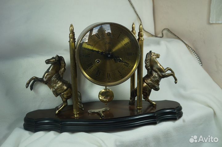 Часы настольные,каминные