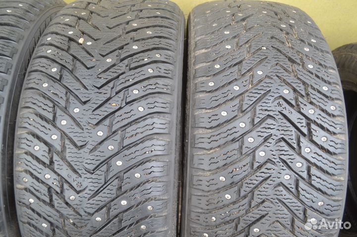 Nokian Tyres Hakkapeliitta 8 215/55 R16 97T