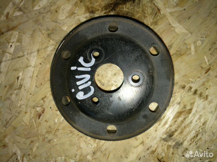 Шкив помпы Honda Civic 4D 1.8 2006-2012