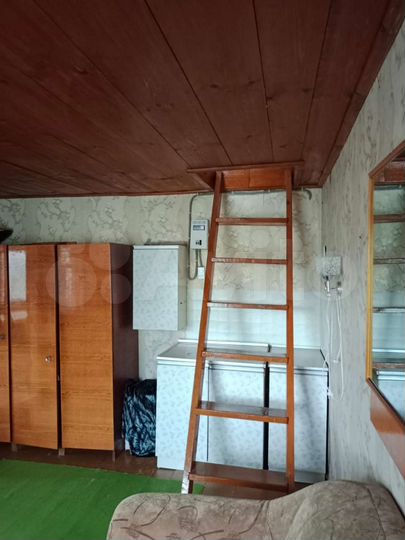 Дача 15 м² на участке 6 сот.