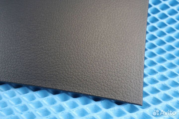 Накладка (кузов внутри) 5K0857367B Golf 6