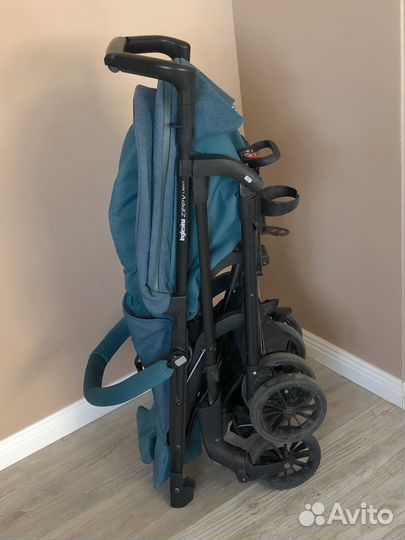 Коляска Inglesina Zippy Light