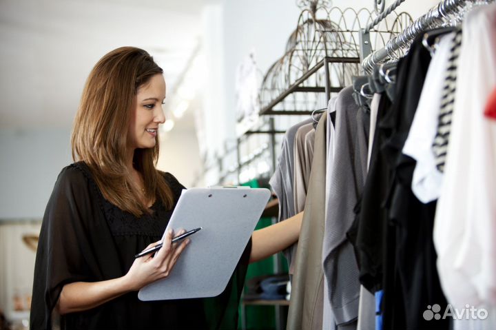 Работник в торговый зал