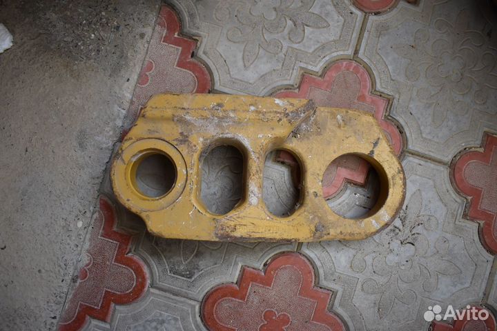 Звено гусеничной цепи 7T0715