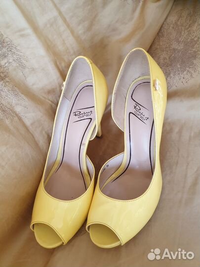 Женские туфли