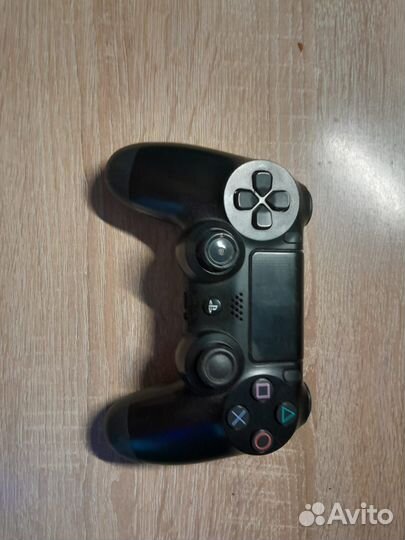 Игровая приставка ps4