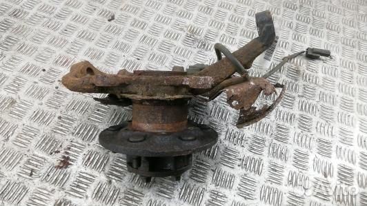 Ступица передняя левая mitsubishi pajero sport 1