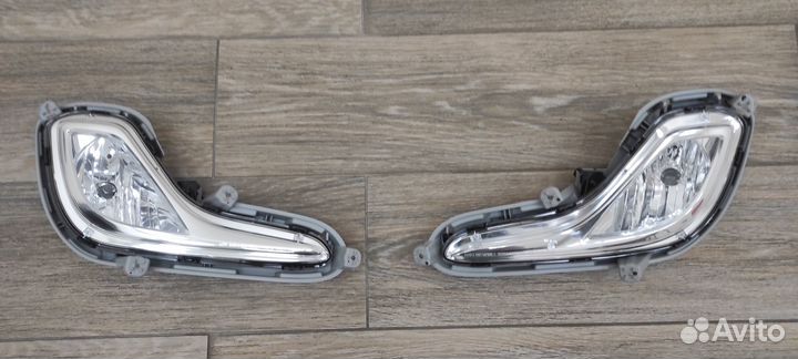 Противотуманные фары Solaris оригинал новые