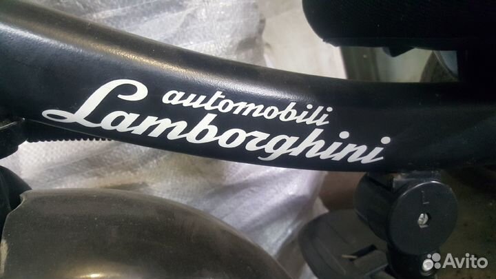 Детский трехколесный велосипед lamborghini