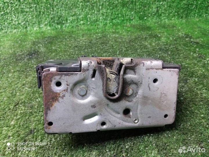 Замок двери передней правой Opel Corsa D (2006-20