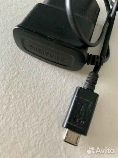 Зарядники сетевые к кнопочным тел. samsung, 2 вида