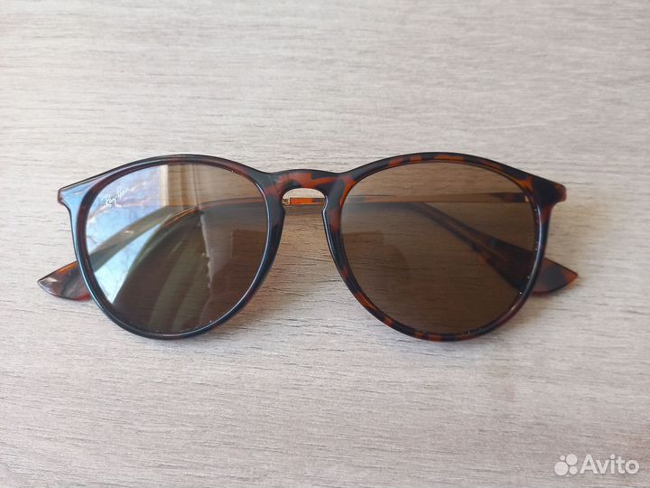 Солнечные очки женские Ray Ban