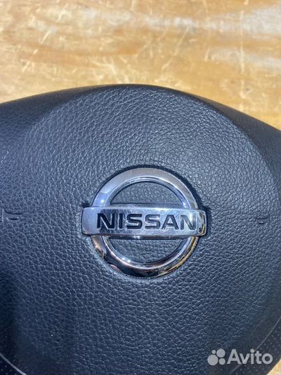 Подушка безопасности водителя Nissan X-Trail NT31