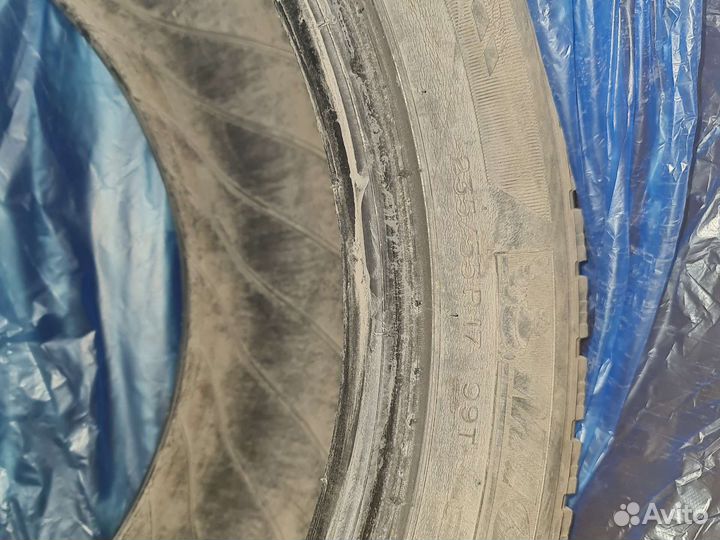 Michelin Latitude X-Ice North 235/55 R17 99T