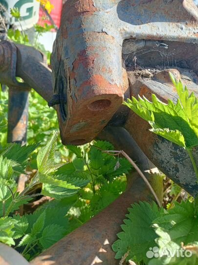 Передняя балка кулаки левый правый маз 5440