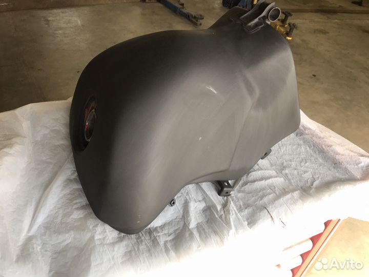 Бензобак для Kawasaki Ninja ZX6R 05-06 года