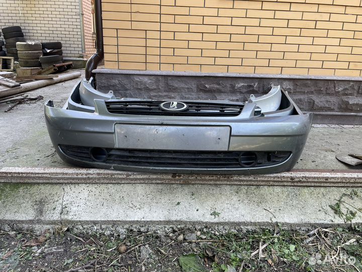 Бампер приора в сборе