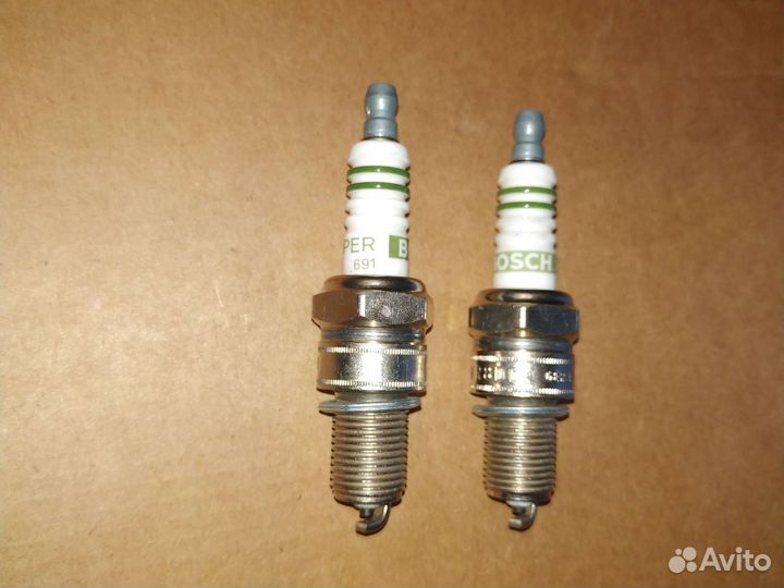 Свеча зажигания Bosch 242232505