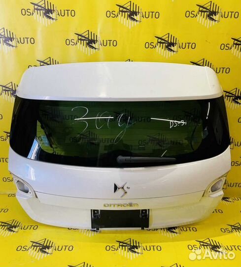 Дверь пятая белая citroen DS4