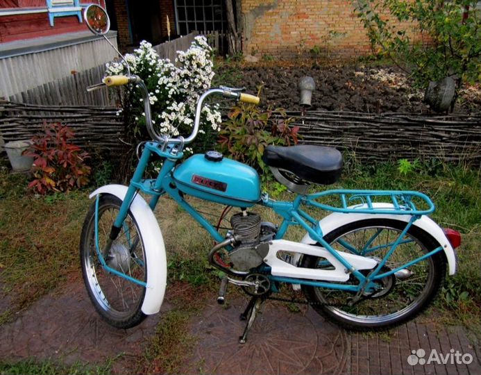 Ретро мопед Рига13