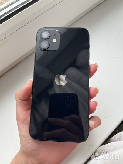 iPhone 12, 64 ГБ