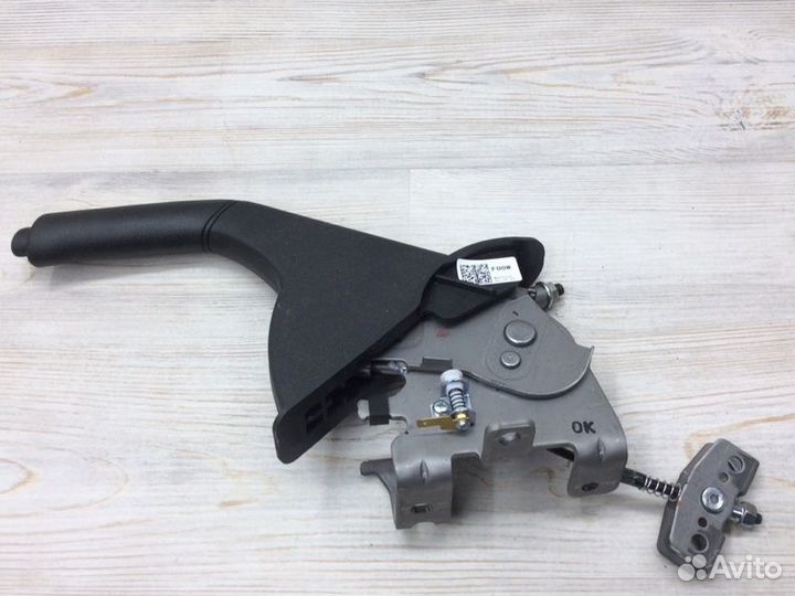 Рычаг стояночного тормоза Kia Rio X-Line хетчбек