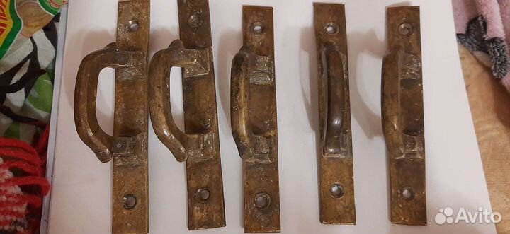 Оконная фурнитура старинная с гербом