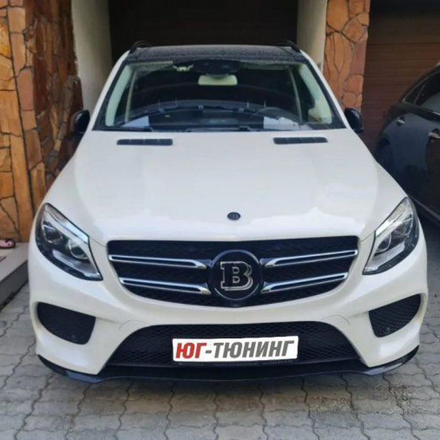 ❤︎ Does this bike belong to a super hero or a racer? Wait