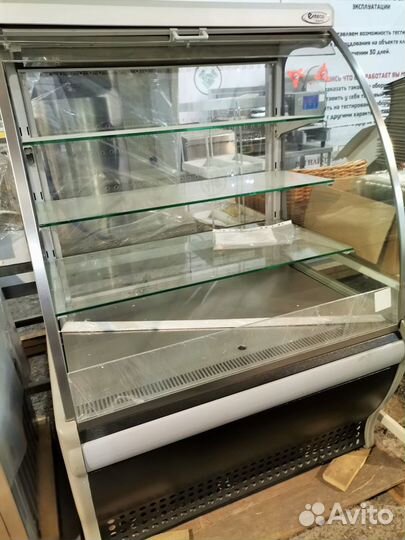Кондитерская витрина 