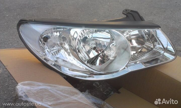 Фара правая, левая Hyundai Elantra HD 06-11 новая