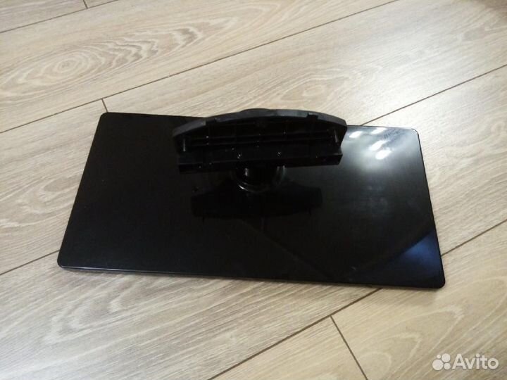 Подставка под телевизор