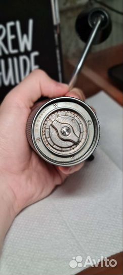 Кофемолка ручного типа Timemore Chestnut C2