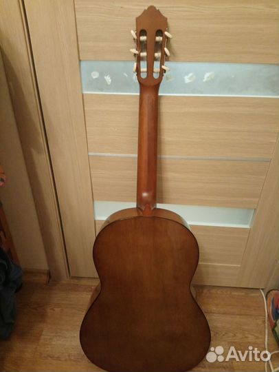 Классическая гитара yamaha c40